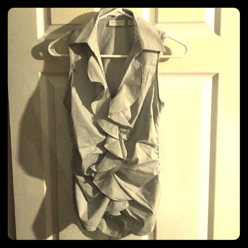Sleeveless blouse
